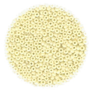 11/o Czech SEED BEADS - Cream