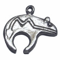 3/4" Silvertone Stamped Pewter Southwest Style Heart Line Bear Charm
