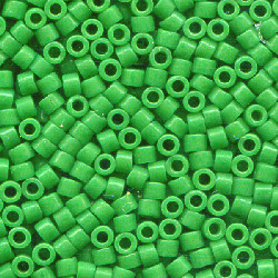 DB0655: 11/o MIYUKI DELICAS - Kelly Green