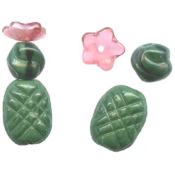 19mm Opaque Green & Pink Pressed Glass 3-Bead PRICKLY PEAR CACTUS Charm / Bead Set