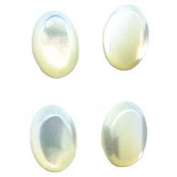 4x6mm White Mother of Pearl OVAL CABOCHONS