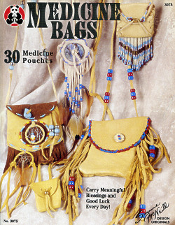 Suzanne McNeill Design Originals: Medicine Bags (3075)